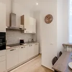 شقة Entire With Patio In The Isola Area
