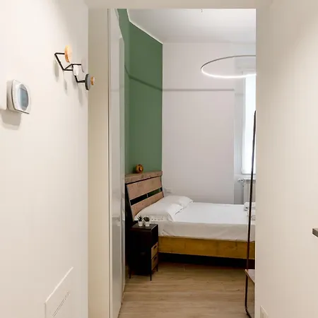 Entire With Patio In The Isola Area * Mailand